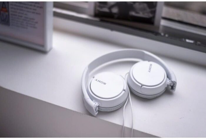 Sony MDR ZX110AP Wired On Ear Headphones with tangle free cable, 3.5mm Jack, Headset with Mic for Phone Calls, White, MDRZX110AP/W - Image 7