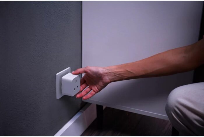 Philips Hue Smart Plug for Smart Home Automation. Works with Alexa, Google Assistant and Apple Homekit, White - Image 3