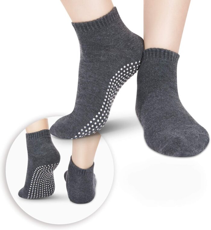 NEWCHAO 4 Pairs Non Slip Skid Socks Anti Slip Sock for women and men, Grip Socks for Yoga Home Barre Pilates Hospital Workout - Image 7