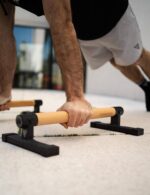 GORNATION Parallettes, inkl. Grip Tape, Calisthenics Equipment für Handstand, Push-Ups & mehr, Liegestützgriffe für Fitness zuhause & Outdoor mit Griffen/Stangen aus Holz, Home Gym Equipment - Image 6