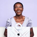 LITTIL Selfie One - Ring Light for Phone, iPhone, Android or Laptop | 3 Adjustable Light Modes | Rechargeable Batteries | Clip On Design | Perfect for Beauty, Influencers, Creators - Image 7